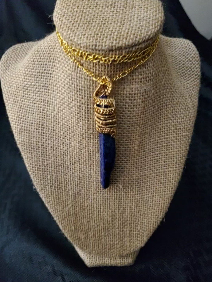 Lapis Lazuli Pendant in Gold Casing